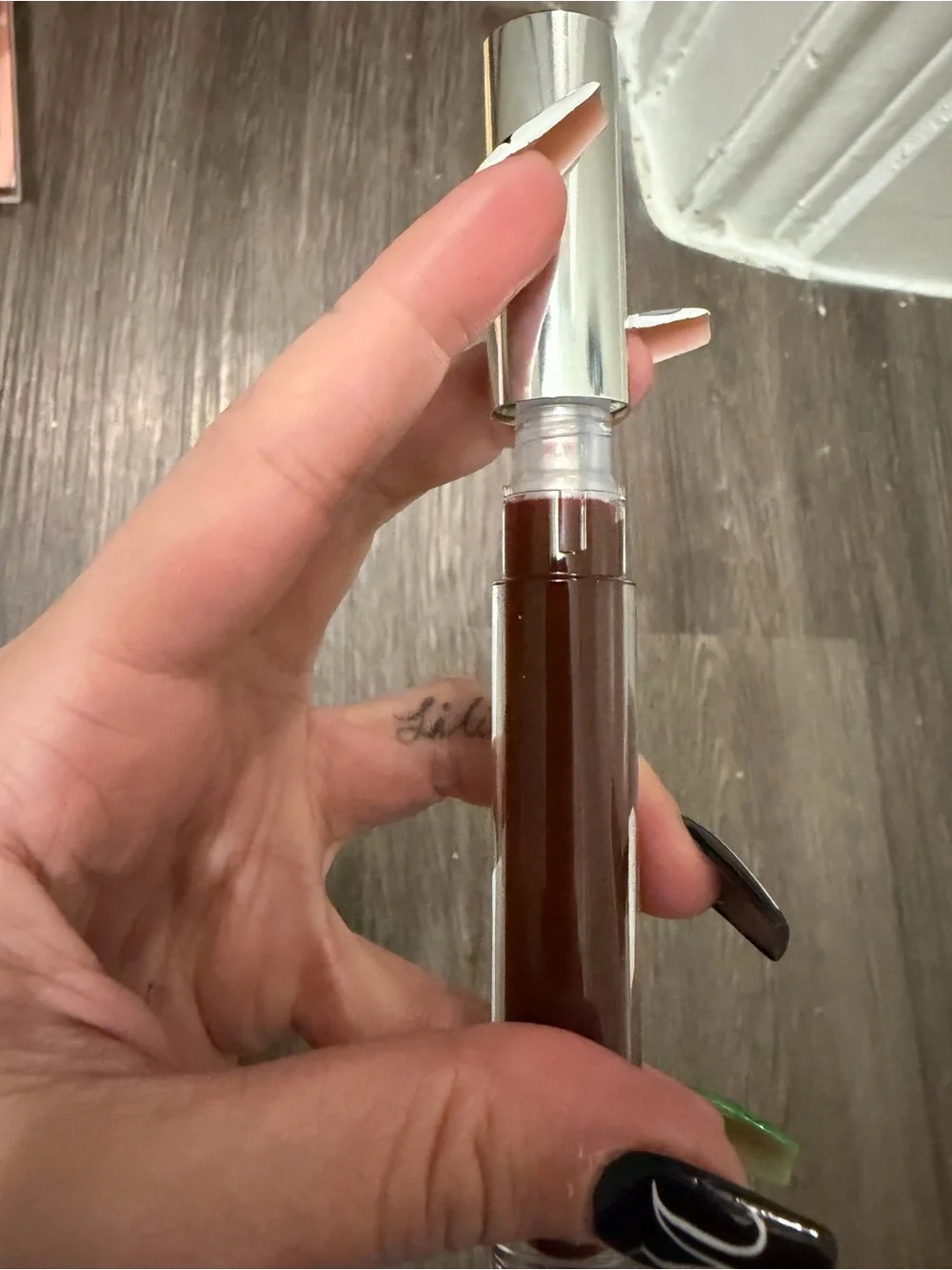 Clinique Long-Wear Lip Gloss - Black Honey Pop